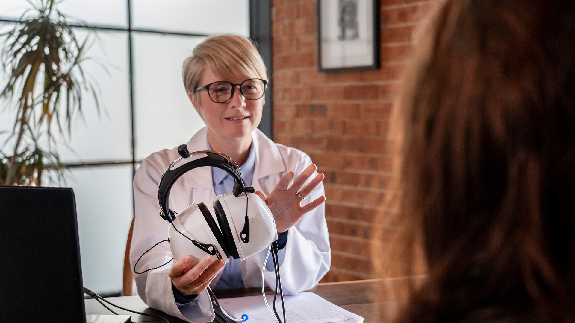 Boothless portable audiometer configured for on-site testing in a secure facility